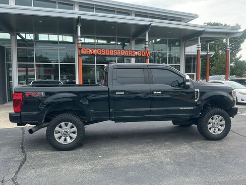Used 2020 Ford F350 Platinum AWD/4WD image 2