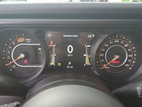 New 2025 Jeep Wrangler Unlimited Rubicon image 32