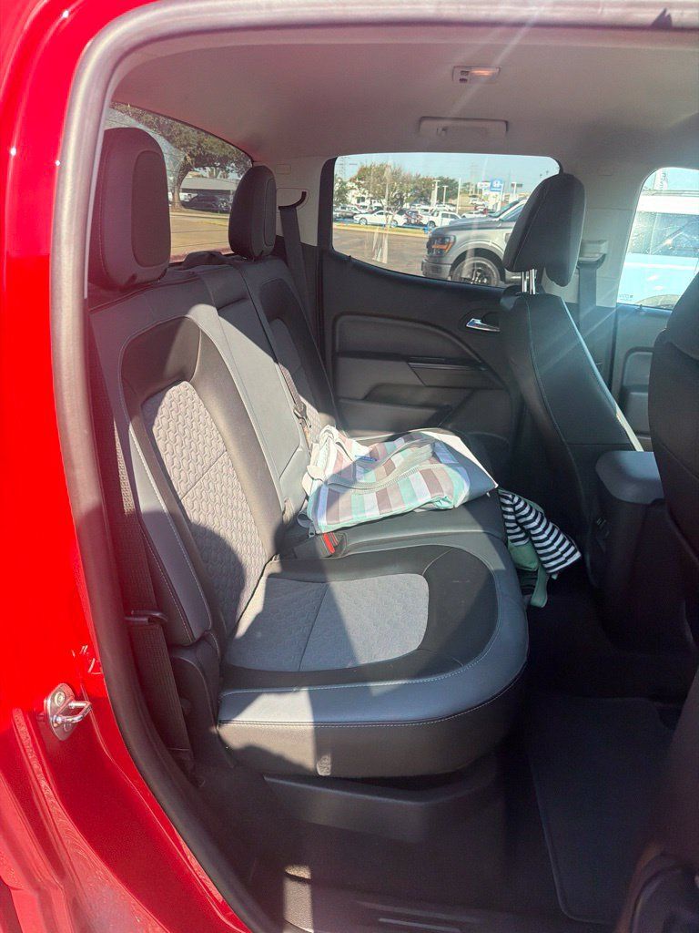 Used 2015 Chevrolet Colorado Z71 RWD image 6
