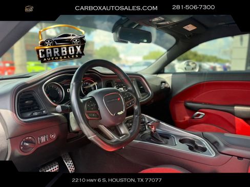 Used 2020 Dodge Challenger R/T Scat Pack RWD image 17
