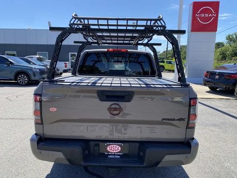 Used 2024 Nissan Frontier PRO-4X w/ Technology Package AWD/4WD image 6
