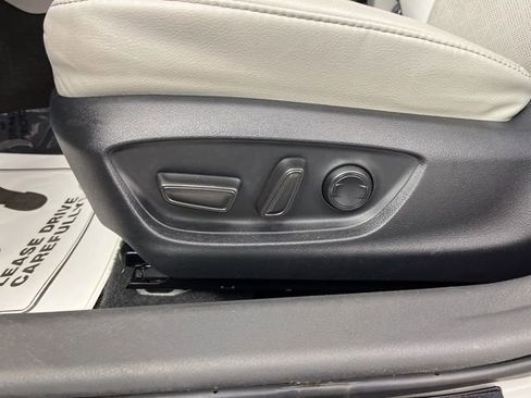 Used 2023 Toyota Camry XSE image 36