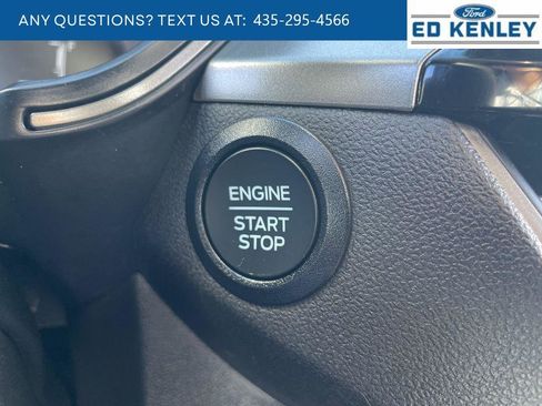 Used 2025 Ford Escape Active AWD/4WD image 11