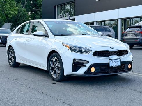 Used 2020 Kia Forte LXS FWD image 1