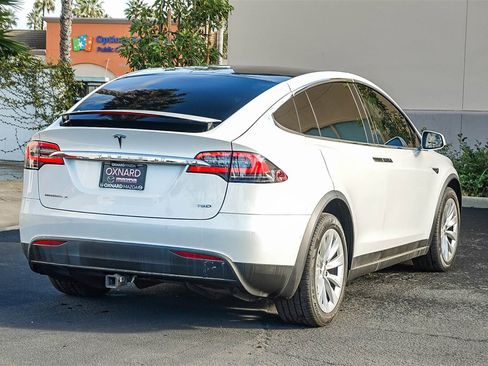 Used 2017 Tesla Model X 75D image 6