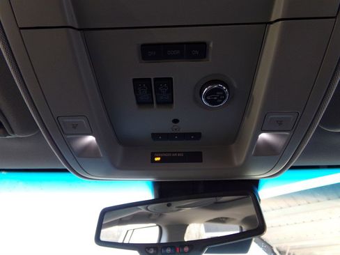 Used 2016 Chevrolet Suburban LT image 57