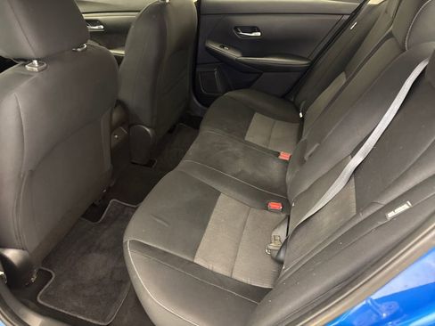 Used 2022 Nissan Sentra SV FWD image 16