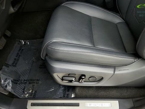 Used 2026 Lexus GX 550 w/ Accessory Package (2T) AWD/4WD image 52