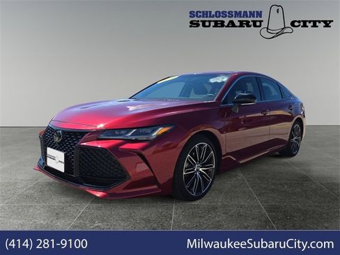 Used 2019 Toyota Avalon Touring image 1