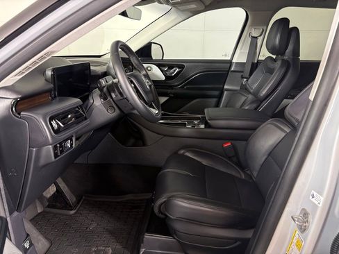 Used 2025 Lincoln Aviator Reserve w/ Equipment Group 201A AWD/4WD image 21