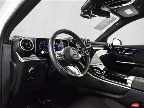 Certified 2025 Mercedes-Benz GLC 300 4MATIC image 10