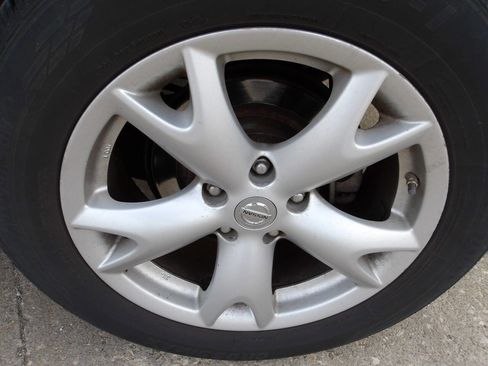 Used 2011 Nissan Rogue SV image 19