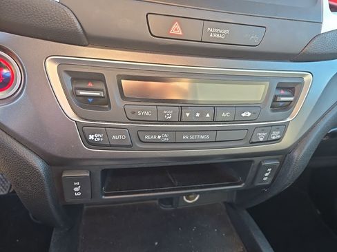 Used 2017 Honda Ridgeline RTL image 10