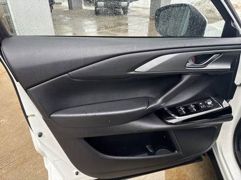 Used 2023 MAZDA CX-9 Touring image 23