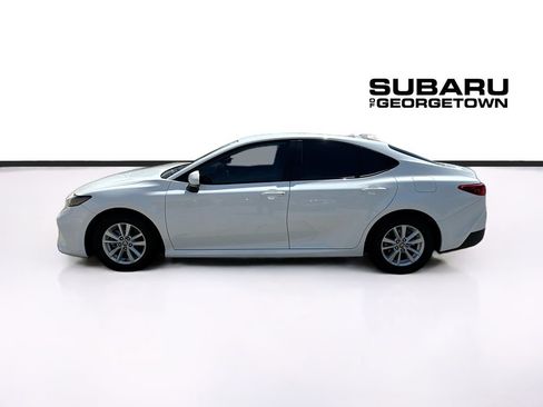 Used 2025 Toyota Camry LE FWD image 4