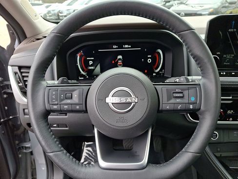 Used 2023 Nissan Rogue Platinum AWD/4WD image 21