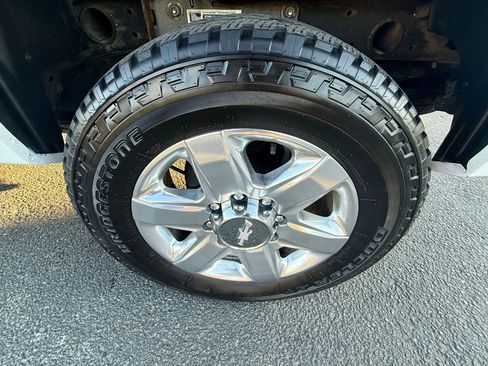 Used 2014 GMC Sierra 2500 Denali w/ Suspension Package, Off-Road image 19