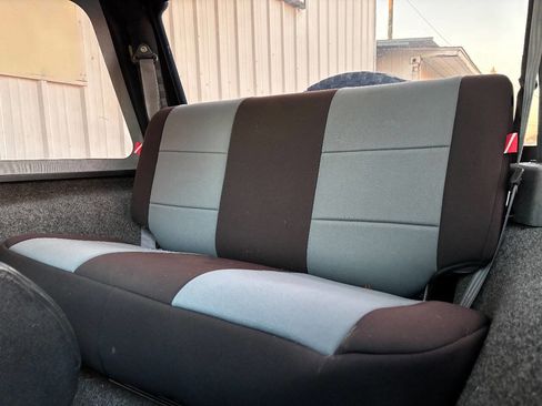 Used 1998 Jeep Wrangler SE image 15