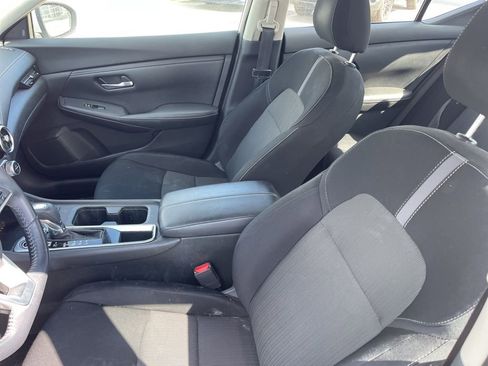 Used 2020 Nissan Sentra SV image 7