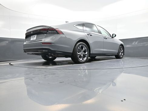 Certified 2025 Honda Accord EX-L image 29