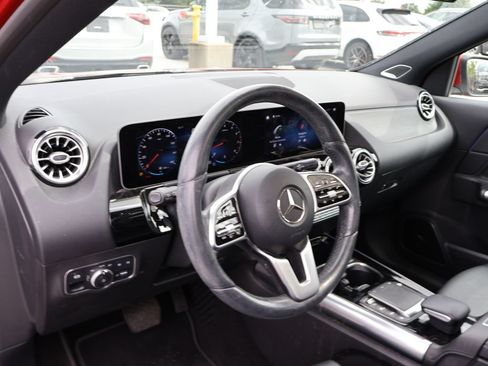 Used 2021 Mercedes-Benz GLA 250 4MATIC image 19
