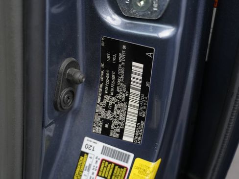 Used 2017 Toyota Sienna XLE Premium FWD image 58