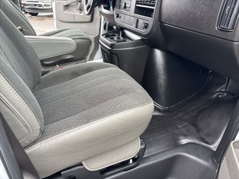 Used 2024 Chevrolet Express 2500 w/ Driver Convenience Package image 23