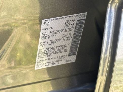 Certified 2024 Nissan Titan SV w/ SV Convenience Package image 32