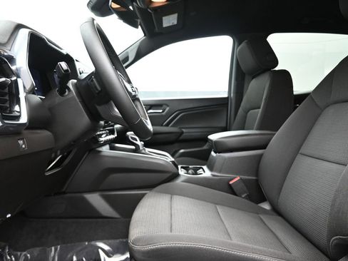 Used 2023 GMC Canyon Elevation image 13