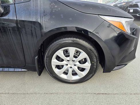Used 2025 Toyota Corolla LE image 9