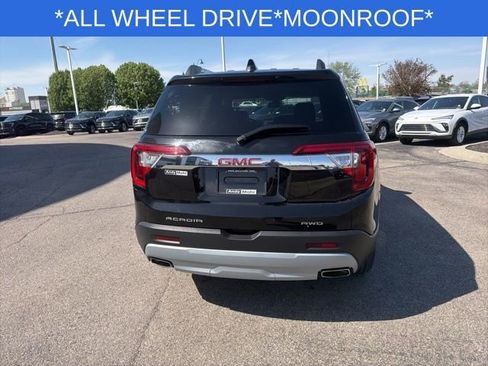 Used 2023 GMC Acadia SLT w/ Technology Package AWD/4WD image 11