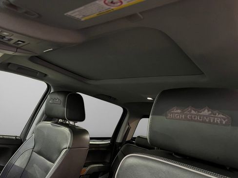 Used 2019 Chevrolet Silverado 3500 High Country image 41