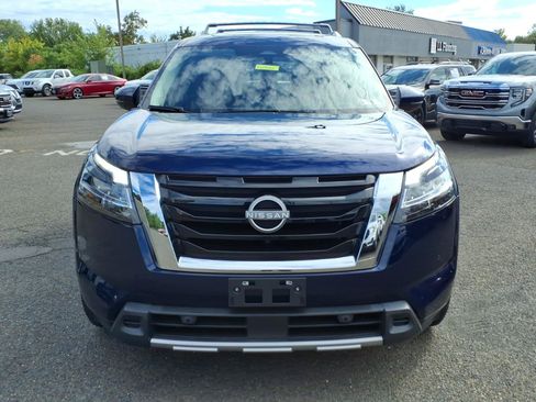 Used 2023 Nissan Pathfinder Platinum AWD/4WD image 9