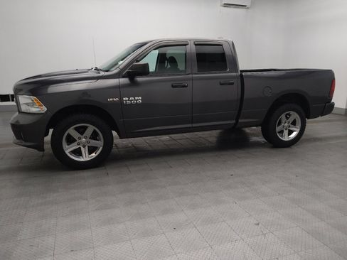 Used 2017 RAM 1500 Express w/ Express Value Package AWD/4WD image 2