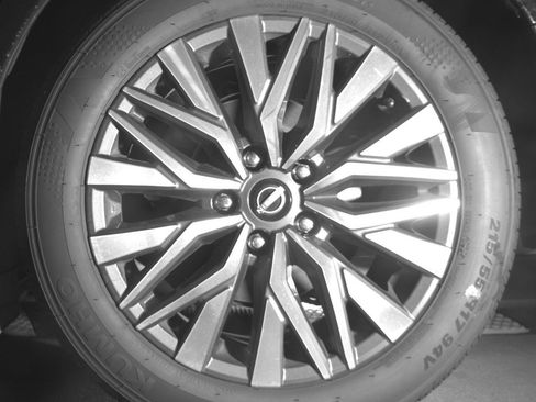 Used 2025 Nissan Altima 2.5 SV image 14