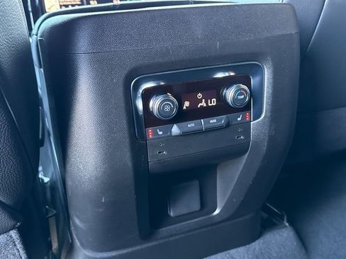 Used 2025 GMC Yukon Denali AWD/4WD image 22