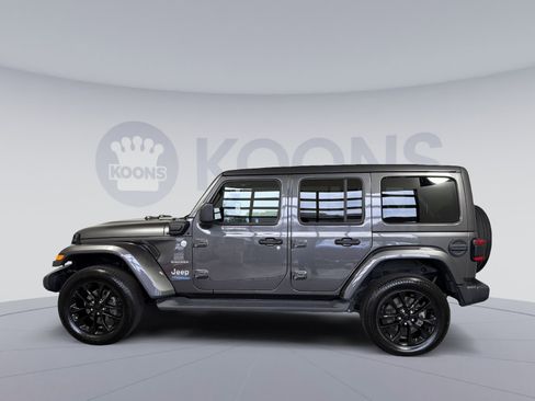 Used 2021 Jeep Wrangler Unlimited Sahara w/ Cold Weather Group AWD/4WD image 2