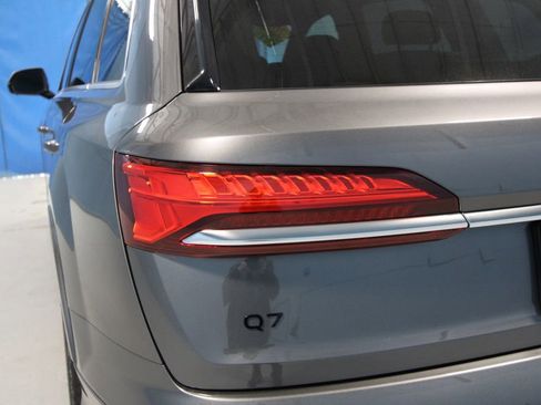 Used 2025 Audi Q7 3.0T Prestige w/ Prestige Package image 40
