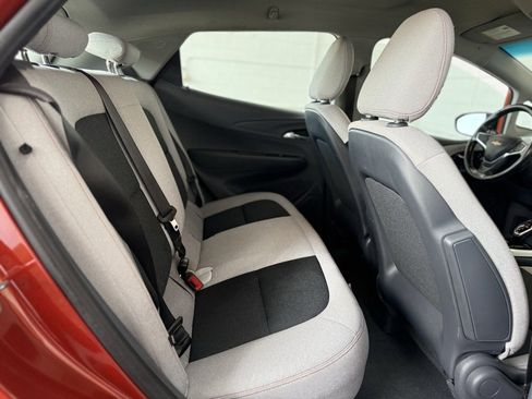 Used 2020 Chevrolet Bolt LT image 38