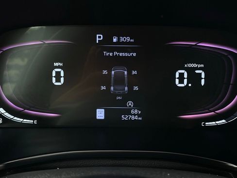 Used 2024 Kia Soul LX w/ Option Group 015 FWD image 15