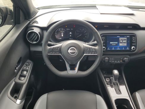 Certified 2024 Nissan Kicks SR w/ SR Premium Package image 16