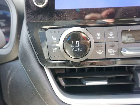 Used 2024 Toyota Grand Highlander Limited image 14