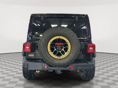 Used 2022 Jeep Wrangler Unlimited Rubicon w/ Xtreme Recon 35" Tire Package AWD/4WD image 18