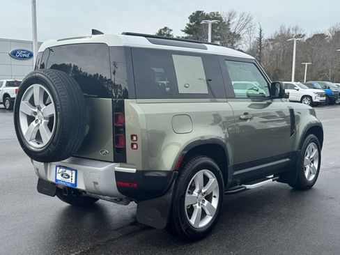 Used 2023 Land Rover Defender 90 S image 5