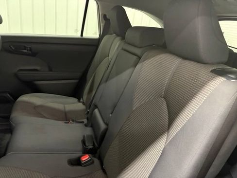Used 2024 Toyota Highlander LE w/ Protection Package #3 (TMS) FWD image 12