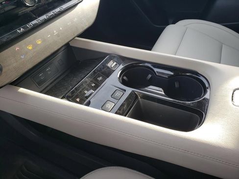 Used 2025 Nissan Murano SV image 35