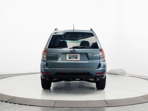 Used 2013 Subaru Forester 2.5X Premium w/ Popular Pkg 3 AWD/4WD image 9