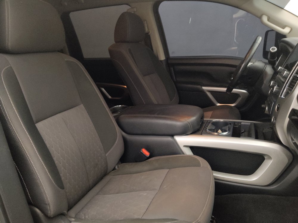 Used 2021 Nissan Titan SV w/ SV Convenience Package AWD/4WD image 21