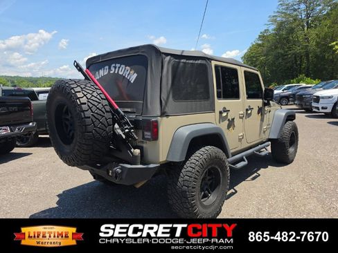Used 2017 Jeep Wrangler Unlimited Sport w/ Quick Order Package 24S AWD/4WD image 5