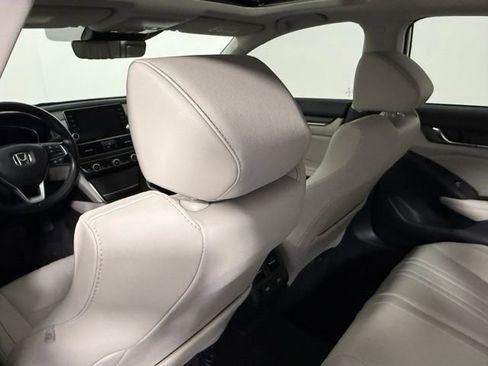 Used 2021 Honda Accord Touring image 34